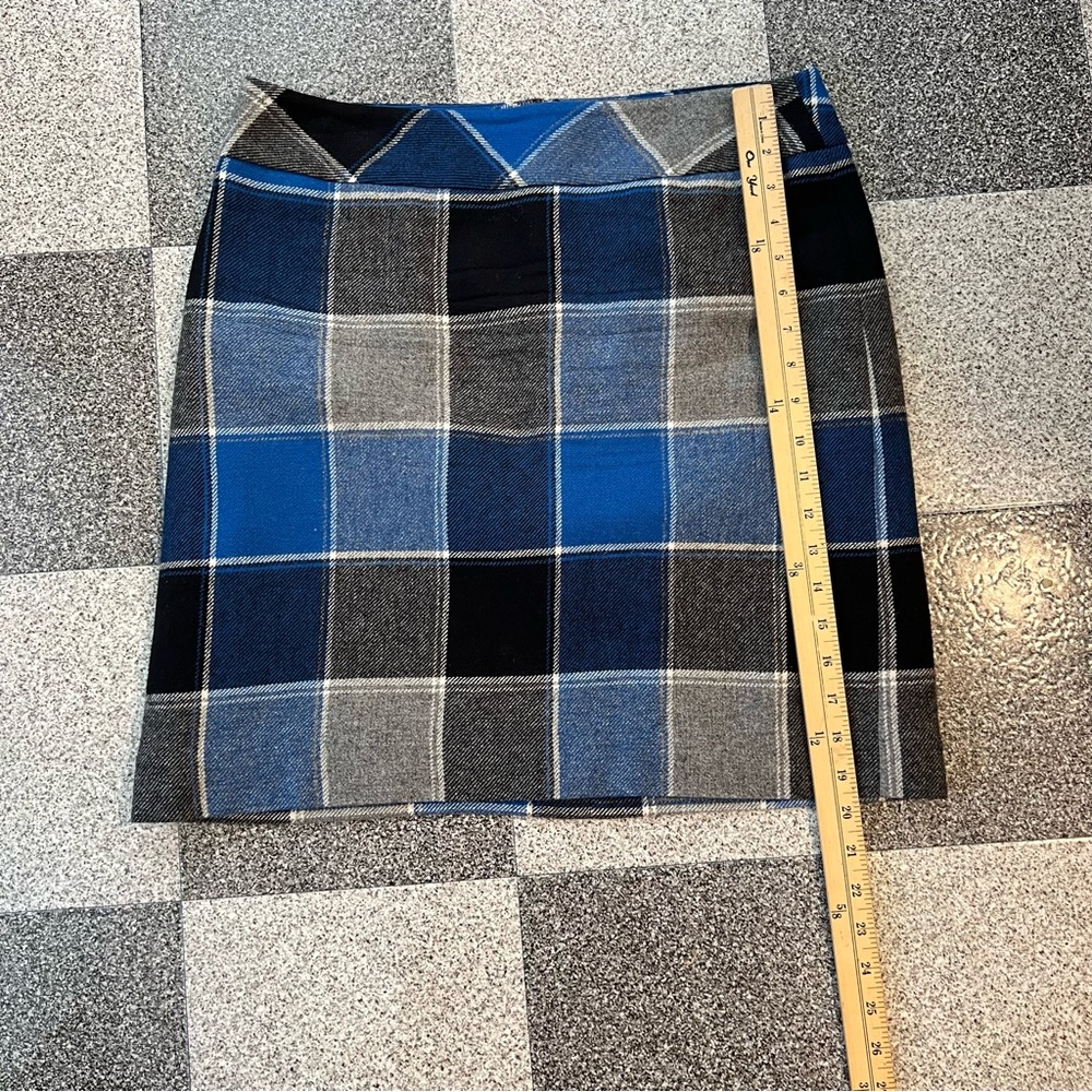 Talbots Buffalo Plaid Wool Blend Mini Pencil Skirt- Blue and Grey Size 8 - Picture 4 of 8